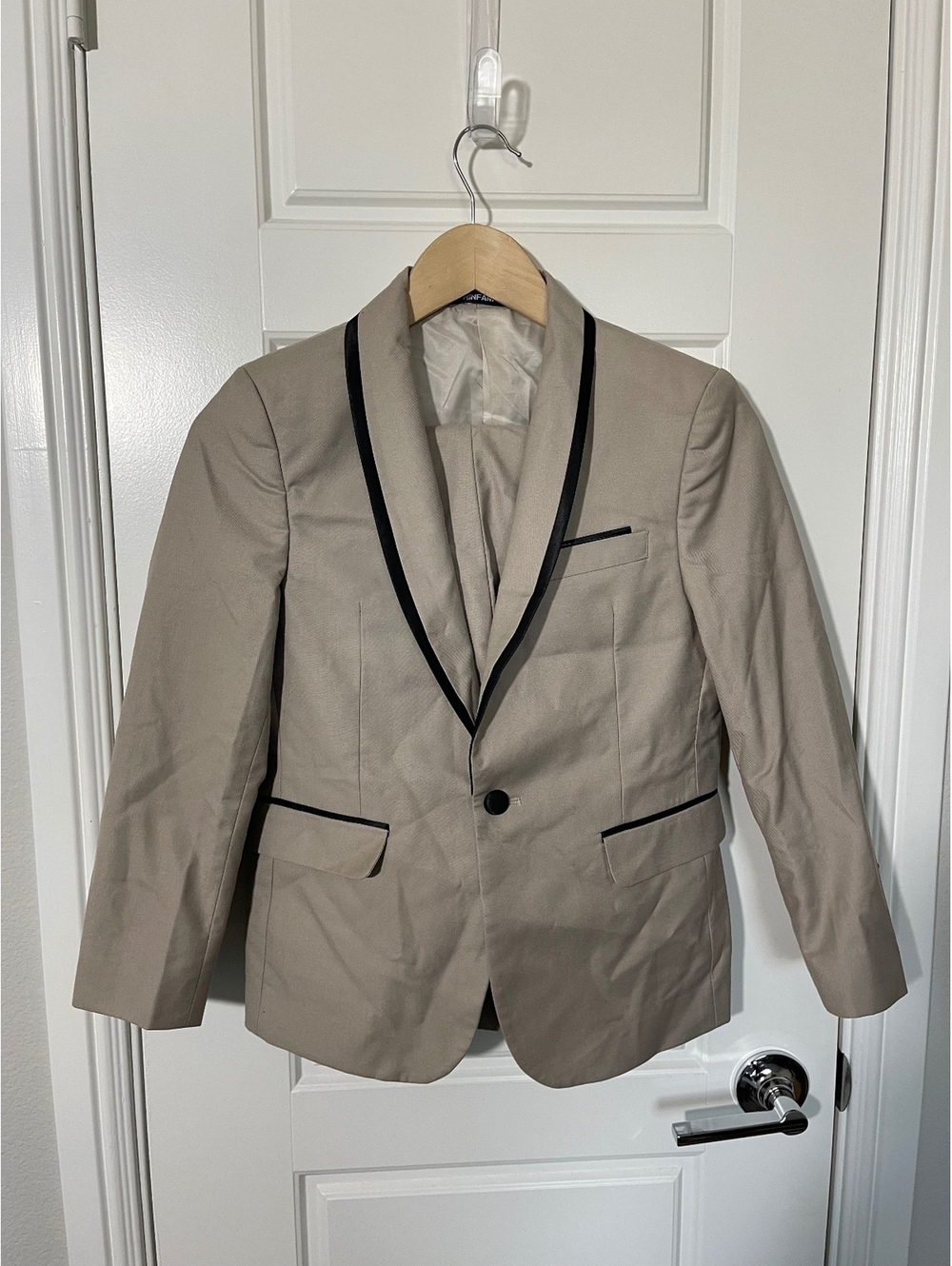 Boys Suits for Kids Size 10 Beige 2 Pieces Shawl Lapel K155